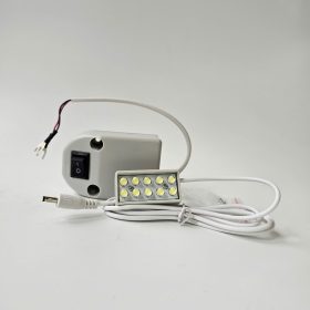 Đèn LED máy may 10 bóng trắng là thiết bị chiếu sáng chuyên dụng cho máy may công nghiệp, giúp tăng độ sáng khu vực kim may và bàn may. Sản phẩm hỗ trợ thợ may quan sát đường chỉ và chi tiết vải rõ ràng hơn, từ đó nâng cao độ chính xác và hiệu suất làm việc.